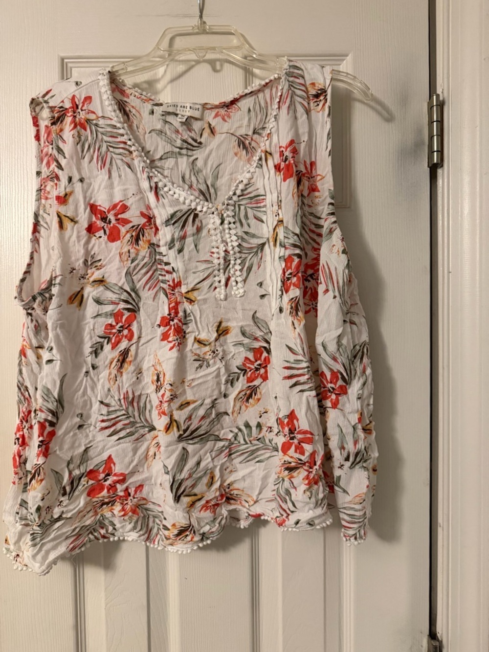 Women’s Floral Sleeveless Top - White with Coral Floral Print